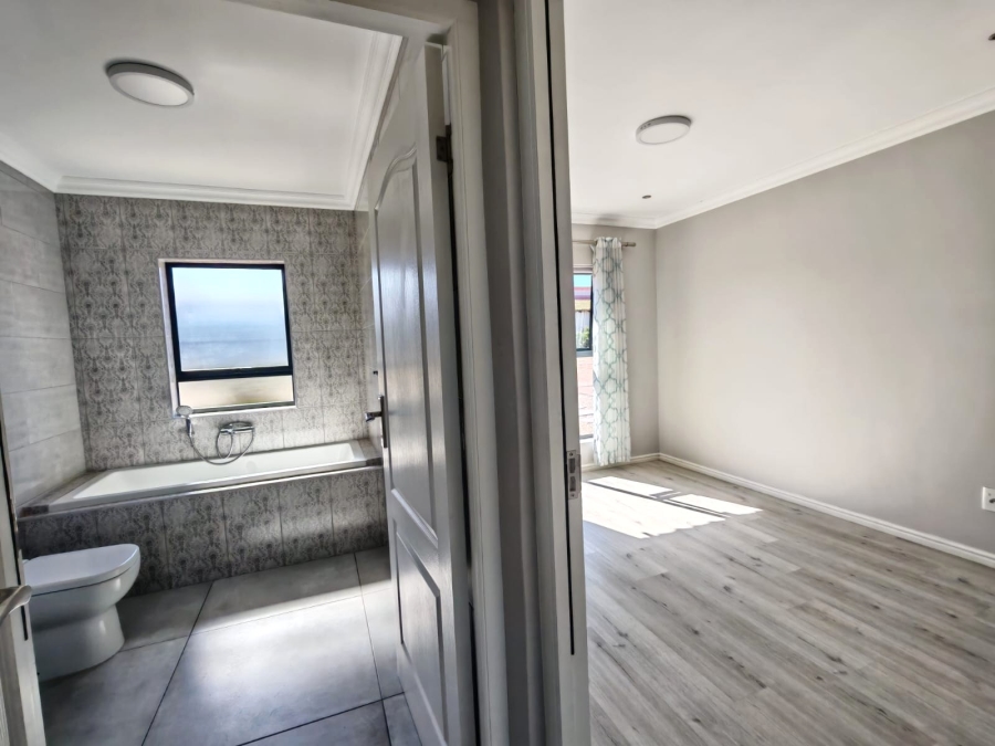 3 Bedroom Property for Sale in Langebaan Country Estate Western Cape